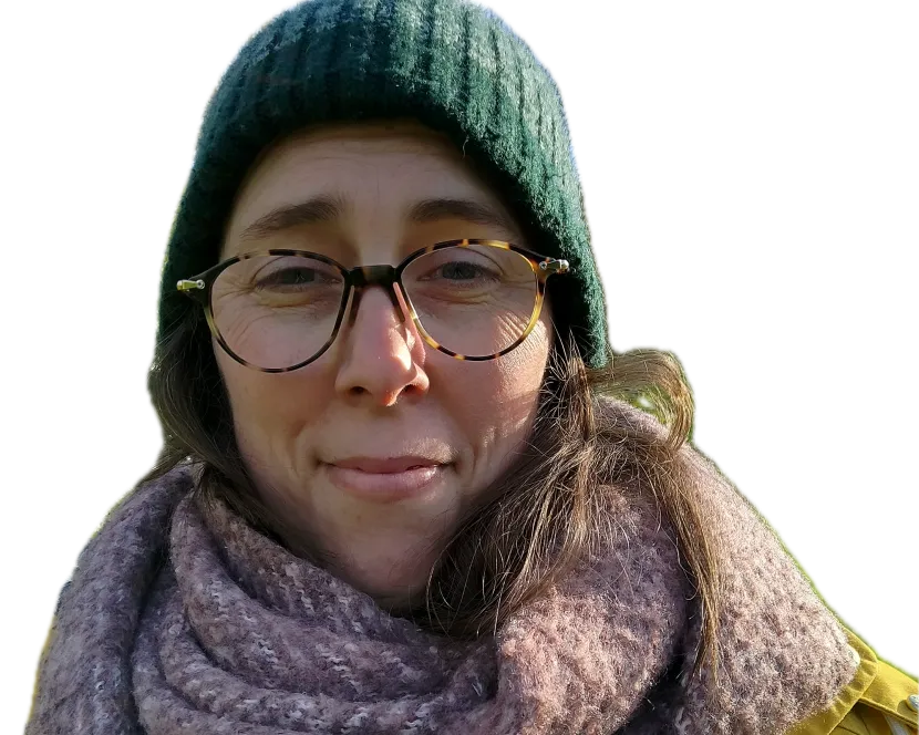 A head and shoulders image of Karen Leech