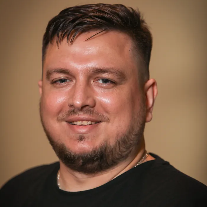 Profile picture for user Valentin Zsigmond